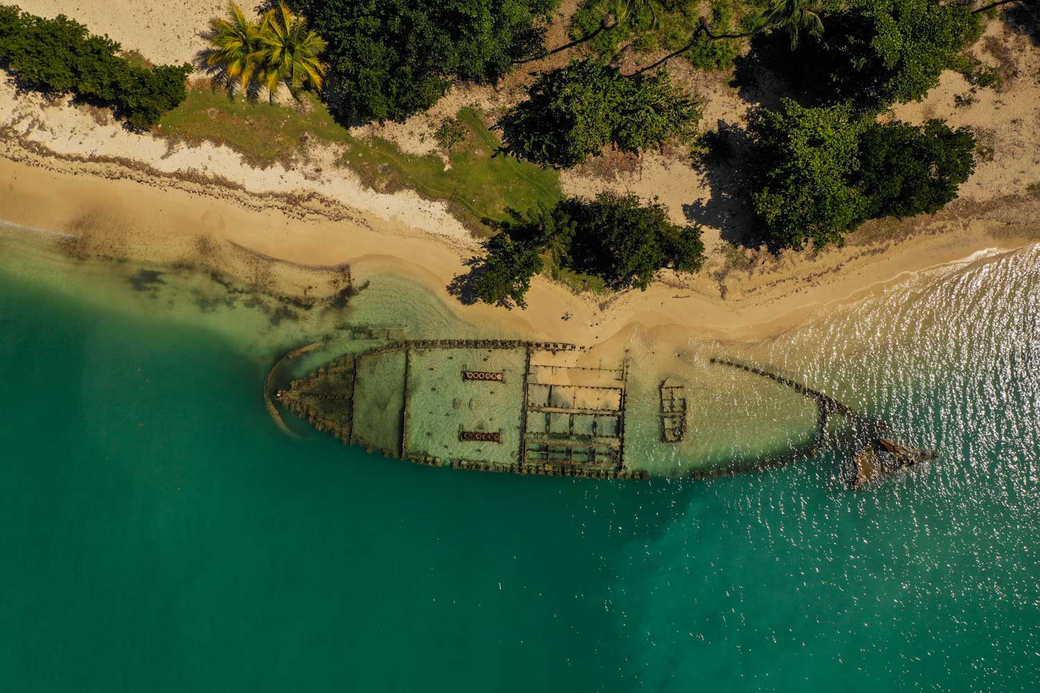 Aerial photo of shipwreck at Fort des Anglais, Haiti